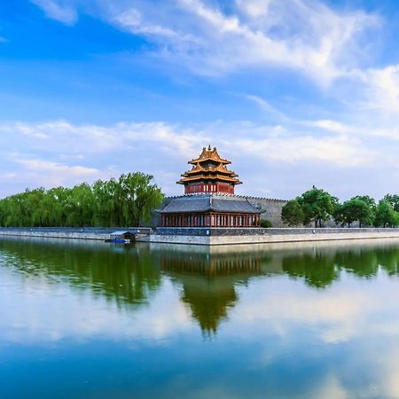 Spring Time Hostel--Nearby Tiananmen Square & Forbidden City & Wangfujing Street & Line 5,6 Subway Nearby,Free Wifi Пекін Екстер'єр фото